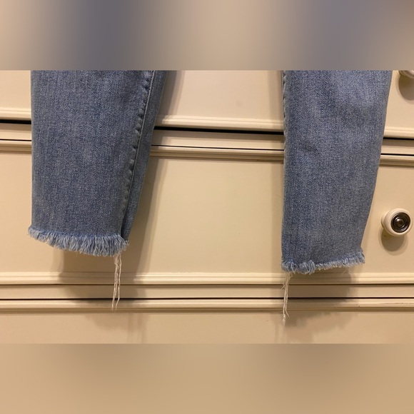 Classic Blue J Crew Slim Boyfriend Jeans Sz 27P (Sz 4) Cropped Frayed Hem - Picture 5 of 5